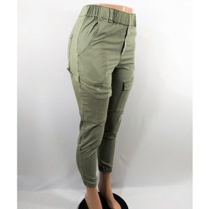 NWOT Young Fabulous & Broke Green CARGO PANTSwith Elastic Waist and Tapered Legs
